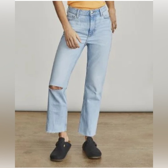 Elizabeth and James Denim - Elizabeth & James High Waisted Raw Edge Crop Denim Jeans Size30 Light Wash Baggy